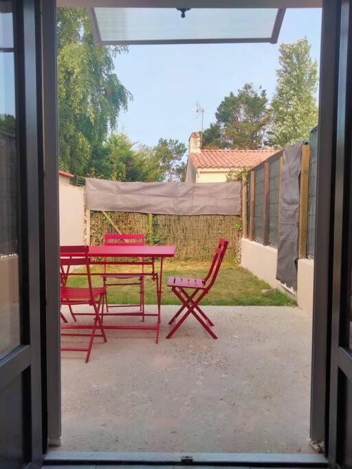 אולון-סור-מר Maison Independante 35M² Classee Proche D'Ylium. מראה חיצוני תמונה